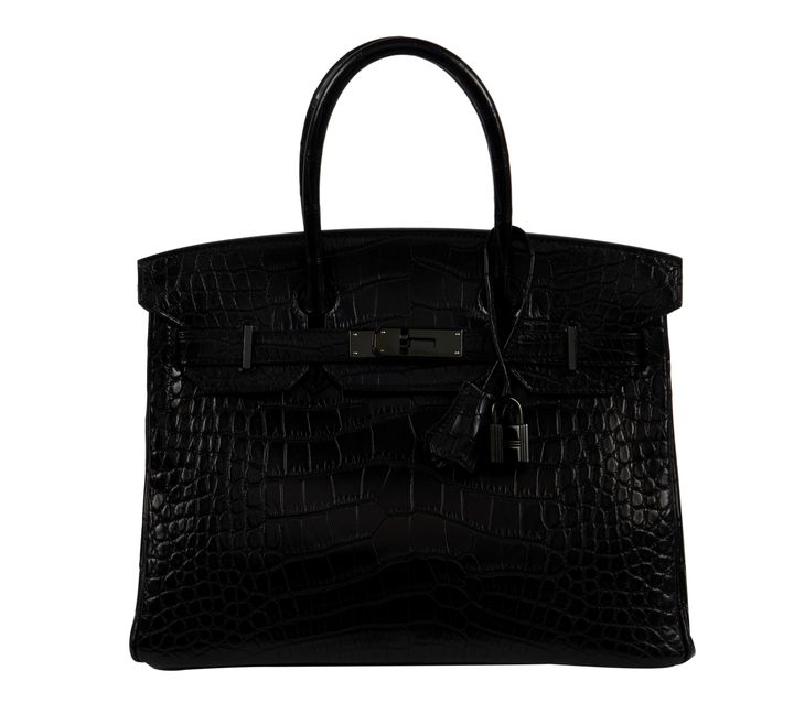 Edition limitée d'un sac Birkin So Black 30 en alligator mat noir d'Hermès vendu 114 400 € chez Arturial (ARTCURIAL)