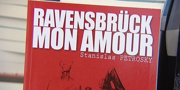 Couverture de "Ravensbrück mon amour" de Stanislas Petrosky, paru aux éditions de l'Atelier Mosesu.
 (France 3 / Culturebox)