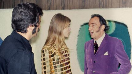 Paco Rabanne, Françoise Hardy et Salvador Dali lors de l'exposition internationale de diamants. (FITITJIAN/SIPA / SIPA PRESS SIPA)