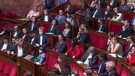 Assemblée nationale : ambiance survoltée lors de la première séance des questions au gouvernement