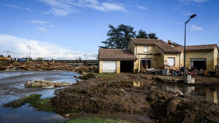 La commune de Limony, en Ardèche, touchée par des inondations après des pluies intenses, le 18 octobre 2024. (JEFF PACHOUD / AFP)