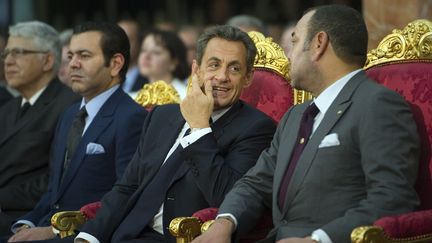 Nicolas Sarkozy et le roi du Maroc, Mohammed VI, &agrave; Tanger, le 29 septembre 2011. (LIONEL BONAVENTURE / AFP)