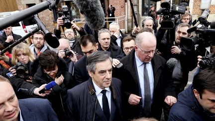 Le candidat Les Républicains à la présidentielle, François Fillon, lors d'un déplacement à Charleville-Mézières, dans les Ardennes, le 2 février 2017. (FRANCOIS NASCIMBENI / AFP)