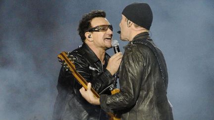 Bono et The Edge de U2 sur scène à Toronto, en novembre 2011.
 ( DC5/WENN.COM/SIPA)