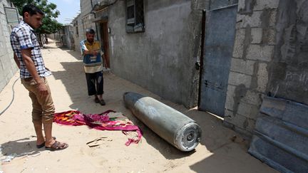 &nbsp; (Des nombreux missiles non explosés sont toujours présents dans les rues, à Gaza © Maxppp)