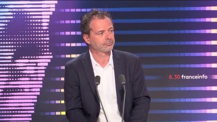 Le Pr Rémi Salomon, président de la conférence médicale des Hôpitaux de Paris (AP-HP), le 9 juin 2022 sur franceinfo. (FRANCEINFO / RADIO FRANCE)