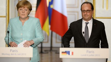 Référendum grec : Hollande et Merkel sur la même longueur d'onde