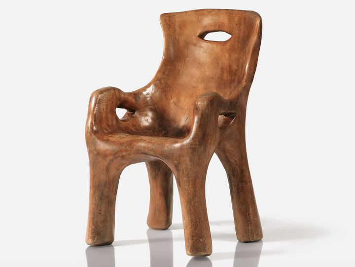 Fauteuil Noll de 1947 vendu 909.000 euros (record mondial du plus haut prix pour l’artiste) 
 (Sotheby’s/ArtDigital Studio)