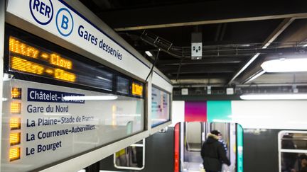 Le RER B, à Paris, le 9 mars 2016. (Photo d'illustration) (GEOFFROY VAN DER HASSELT / AFP)