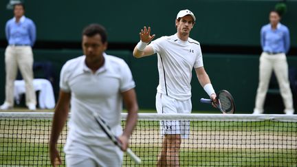 Andy Murray s'excuse auprès de Jo-Wilfried Tsonga, et c'est l'Ecossais qui s'impose