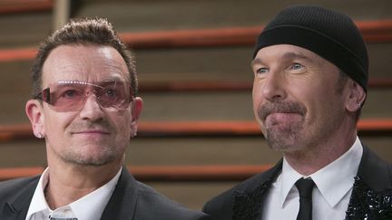 Le chanteur Bono et le guitariste The Edge, du groupe U2, en mars dernier à Hollywood.
 (ADRIAN SANCHEZ-GONZALEZ / AFP)