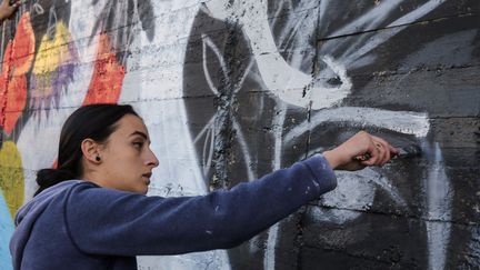 La street artiste Suha Sultan à Amman (16 décembre 2017)
 (Khalil Mazraawi / AFP)