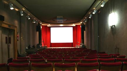 Salle de la Cinémathèque Robert-Lynen, à Paris
 (Cinémathèque Robert-Lynen)