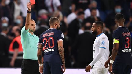 Un quart des vingt cartons rouges ont été distribués lors de PSG-OM (FRANCK FIFE / AFP)