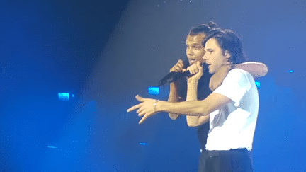 Stromae et Orelsan, vendredi 23 mars 2018 sur la scène du Forest national, à Bruxelles (Belgique). (YOUTUBE)