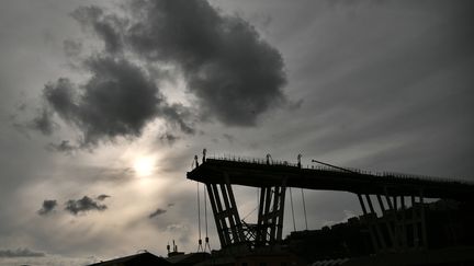 Le pont Morandi à Gênes (Italie), le 7 février 2019. (MARCO BERTORELLO / AFP)