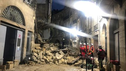 Deux immeubles se sont effondrés rue de la Rousselle à Bordeaux, le 21 juin 2021. (YVAN PLANTEY / RADIO FRANCE)