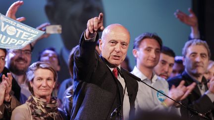 L'ancien Premier ministre, Alain Jupp&eacute;, lors d'un meeting &agrave; Bordeaux, le 19 mars 2014. (MAXPPP)