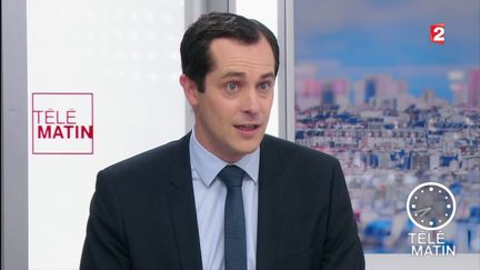 Le secrétaire général du FN a assuré que "ce n'était peut-être pas le moment" pour Florian Philippot de créer son association "Les Patriotes".