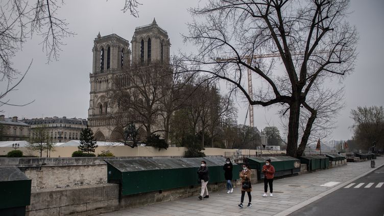 Les Acteurs Philippe Torreton Et Judith Chemla Liront Des Textes D Auteurs A Notre Dame De Paris Pour Le Vendredi Saint