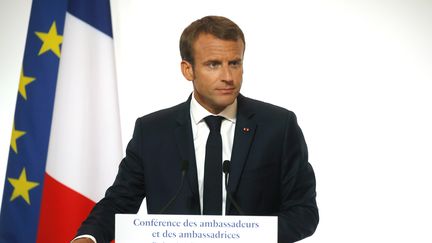 Emmanuel Macron s'exprime devant les ambassadeurs français, le 27 août 2018, à l'Elysée, à Paris. (PHILIPPE WOJAZER / AFP)