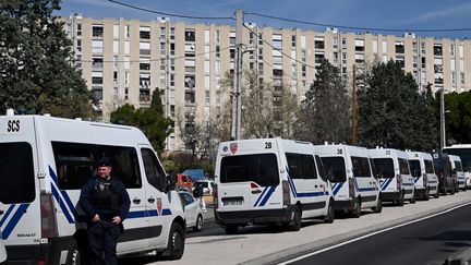 The President of the Republic is on a surprise visit to the city of Castellane in Marseille, in the middle of an anti-drug operation, Tuesday March 19, 2024. (NICOLAS TUCAT / AFP)