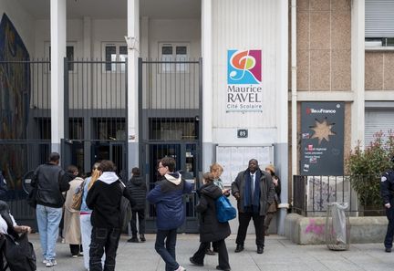 Le lycée Maurice-Ravel, à Paris, le 5 mars 2024. (SERGE TENANI / HANS LUCAS)