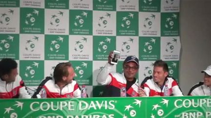 Gaël Monfils a fait irruption de manière inattendue en conférence de presse d'après-match, via le téléphone de Yannick Noah