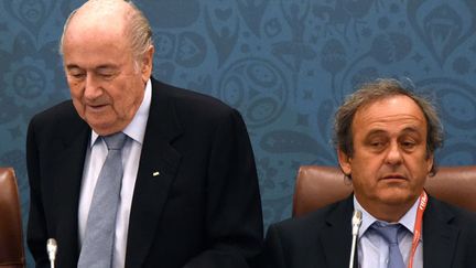 Sepp Blatter à côté de Michel Platini