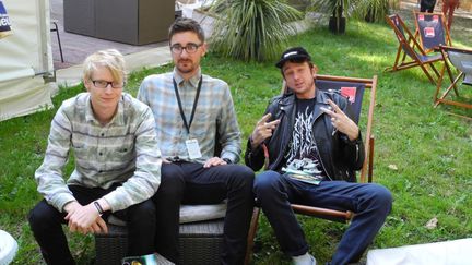 Trois des membres de Alt-J, Gwil Sainsbury, Gus Unger-Hamilton et Thom Green lors du festival Beauregard 2013
 (Clément Martel / Culturebox)