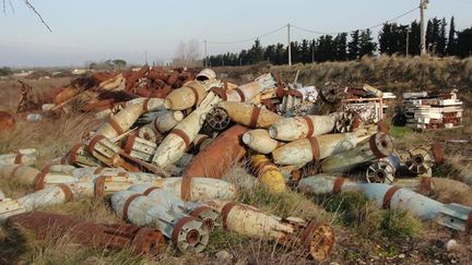 &nbsp; (Quelques-uns des 1200 obus abandonnés © Agir pour la Crau)