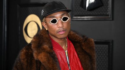 Le musicien, producteur et styliste américain Pharrell Williams, lors de la 65e cérémonie des Grammy Awards à Los Angeles (Etats-Unis), le 5 février 2023. (ROBYN BECK / AFP)