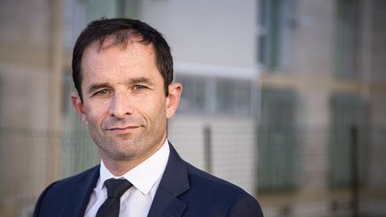 Hamon : le rassemblement de la gauche, Valls "n'est pas le mieux placé pour le réussir"