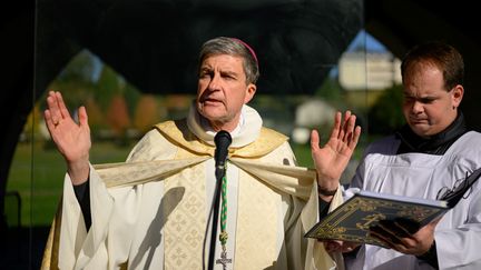 Eric de Moulins-Beaufort, archevêque de Reims et président de la Conférence des êvèques de France (CEF), le 8 novembre 2023 à Lourdes (Hautes-Pyrénées). (LIONEL BONAVENTURE / AFP)