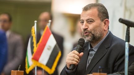 Le chef adjoint du Hamas Salah al-Aruri lors de la signature d’un accord de réconciliation entre le Mouvement de résistance islamique (Hamas) et le Fatah, au Caire (Egypte), le 12 octobre 2017. (IBRAHIM EZZAT / NURPHOTO)