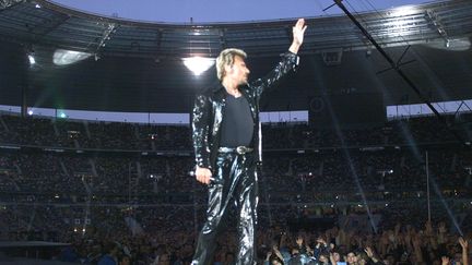 Johnny Hallyday au Stade de France le 5 septembre 1998. (JACK GUEZ / AFP)