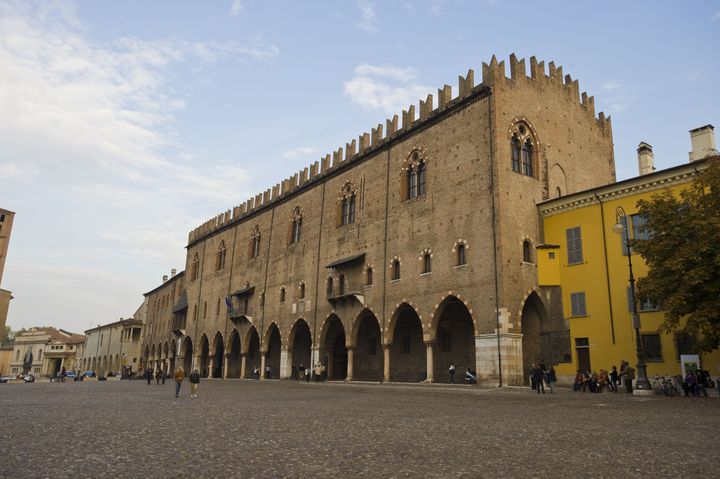 Le Palais ducal de Mantoue, en Lombardi (Italie)
 (Lenz, G. / Picture Alliance / Arco Images G / Newscom / MaxPPP)