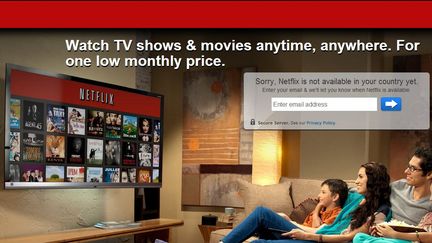 Capture d'&eacute;cran de la page d'accueil du site Netflix, qui indique que ce service n'est pas encore disponible en France. (  FRANCETV INFO )