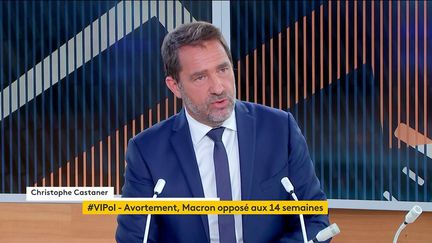 Avortement : malgré un "désaccord" avec Emmanuel Macron, Christophe Castaner fera "tout pour" voter l'allongement du délai d'avortement de 12 à 14 semaines