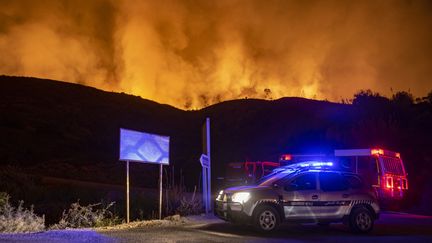 Un incendie à Chefchaouen, dans le nord du Maroc, le 15 août 2021. (FADEL SENNA / AFP)