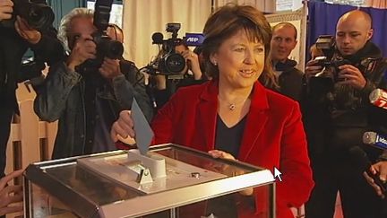 Martine Aubry vote au second tour des primaires socialistes (FranceTV)