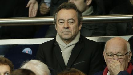 Michel Denisot dans les tribunes du Parc des Princes, le 22 décembre 2013.&nbsp; (KENZO TRIBOUILLARD / AFP)