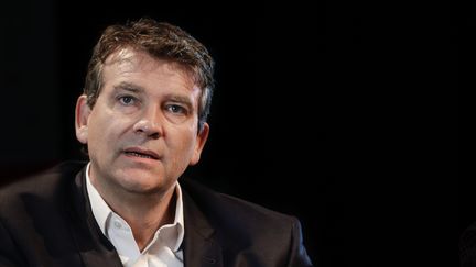 Arnaud Montebourg affirme que les anciens ministres ne touchent pas de retraite à vie (THIBAUD MORITZ / MAXPPP)