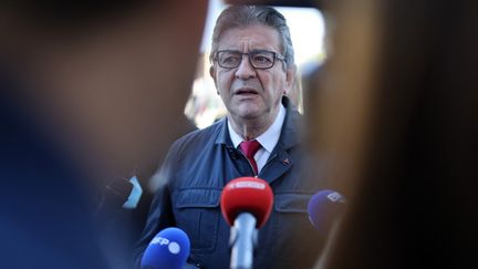 Le candidat à l'élection présidentielle Jean-Luc Mélenchon, le 24 septembre 2021, à Paris. (THOMAS COEX / AFP)