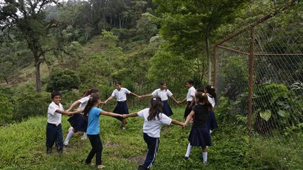 Des &eacute;tudiantes prennent une pause &agrave; l'universit&eacute; La Bastilla &agrave; Jinotega (Nicaragua). (REZA / WEBISTAN)