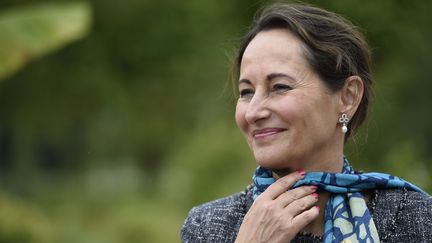 La ministre&nbsp;de l'Ecologie, du D&eacute;veloppement durable et de l'Energie, S&eacute;gol&egrave;ne Royal, lors de la 8e &eacute;dition de la F&ecirc;te de la nature, &agrave; Paris, le 20 mai 2014. (ERIC FEFERBERG / AFP)