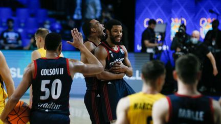 Les joueurs de la SIG après leur victoire en&nbsp;quarts de final&nbsp;de Ligue des Champions face aux Espagnols de Tenerife. (OMER EVREN ATALAY / ANADOLU AGENCY)