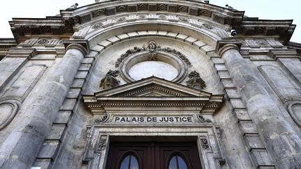 La façade du palais de justice d'Evreux dans l'Eure. (Illustration)
 (SAMEER AL-DOUMY / AFP)