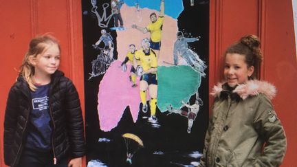 Carmen et Fantine, fans de l'ASM, l'équipe de rugby de Clermont-Ferrand (INGRID POHU / RADIO FRANCE)