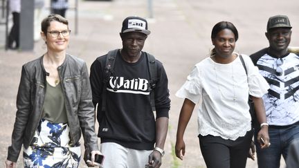 Mamoudou Gassama arrive à la préfecture de Seine-Saint-Denis, à Bobigny, le 29 mai 2018. (GERARD JULIEN / AFP)